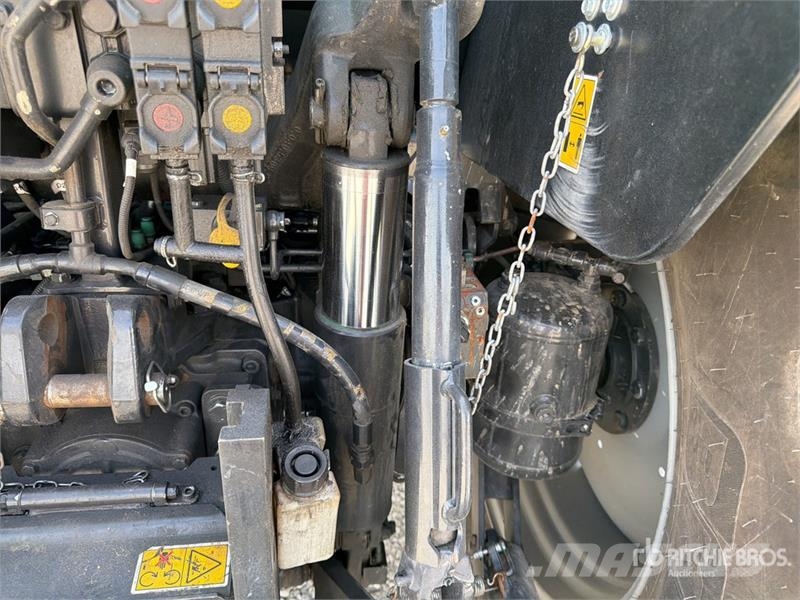 Deutz-Fahr 61504 RVSHIFT 4WD Tractor Трактори