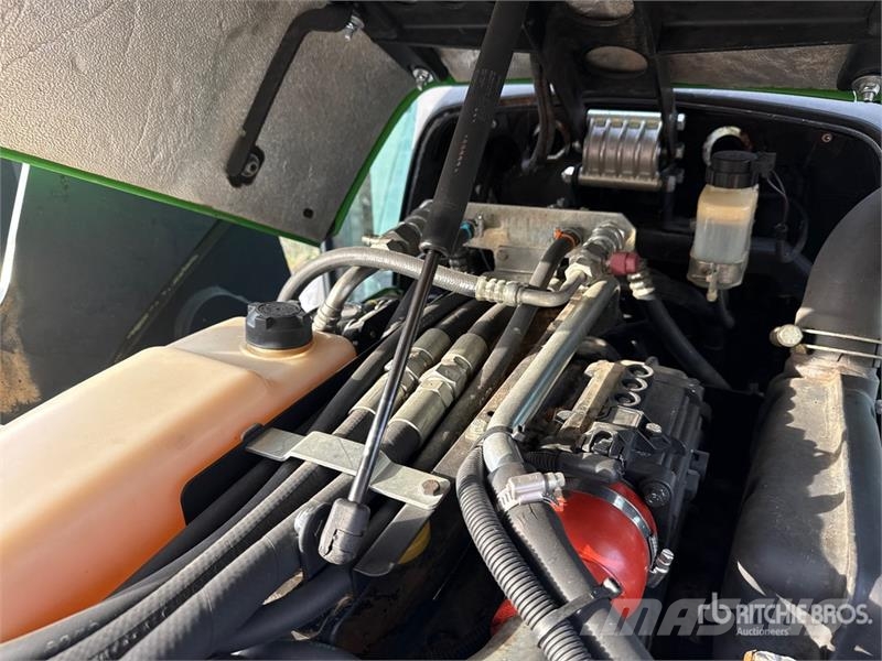 Deutz-Fahr Agrofarm 4WD Tractor Trattori