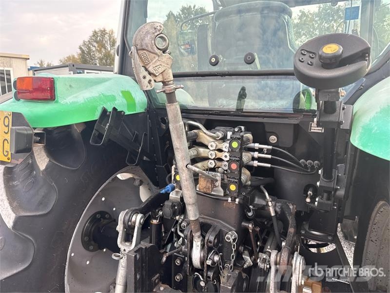 Deutz-Fahr Agrofarm 4WD Tractor Trattori