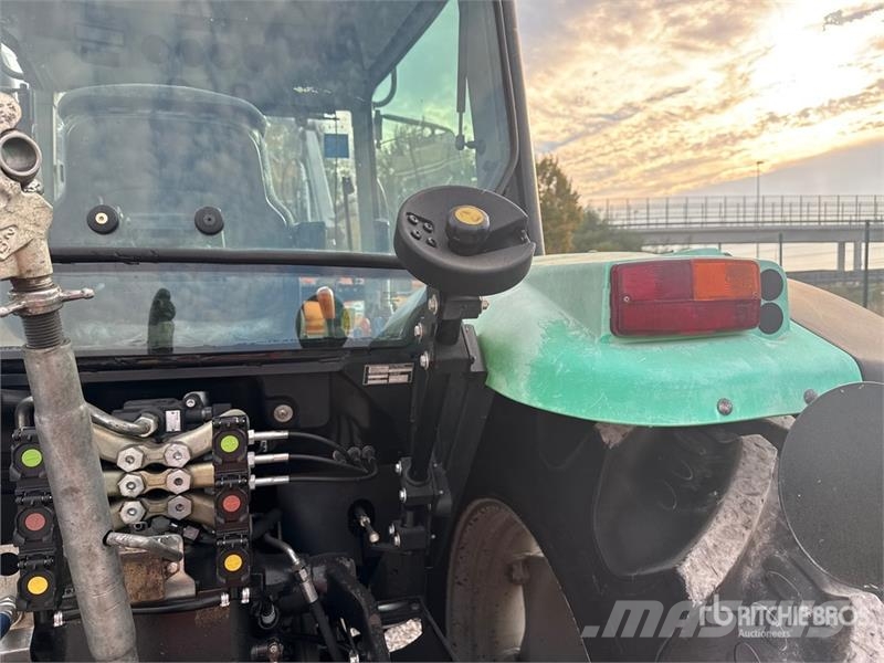 Deutz-Fahr Agrofarm 4WD Tractor Trattori