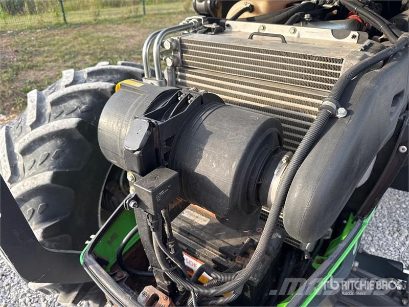 Deutz-Fahr Agrofarm 4WD Tractor Trattori