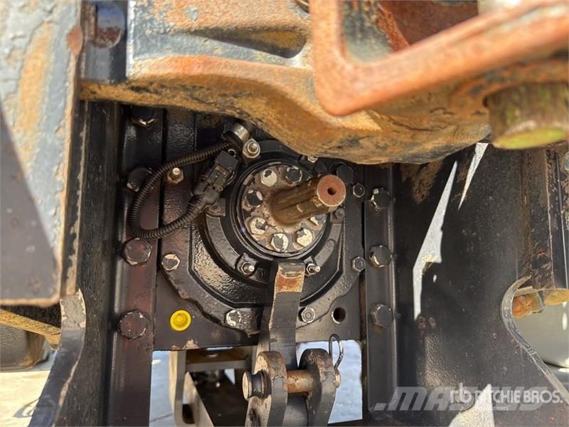 Deutz-Fahr Agrotron 6165 RC Shift 4x4 Tracteur Agricole 4WD T Traktörler