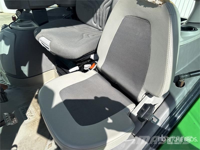 Deutz-Fahr Agrotron 6165.4 RCSHIFT 4x4 Tracteur Agricole 4WD Traktörler