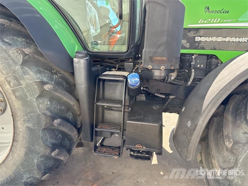 Deutz-Fahr Agrotron 6210 CSHIFT 4x4 Tracteur Agricole 4WD Tra Traktory
