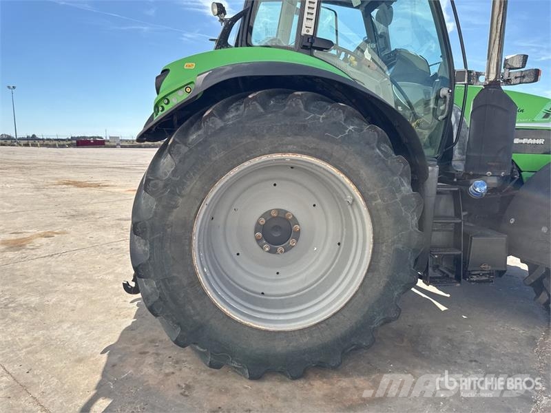 Deutz-Fahr Agrotron 6210 CSHIFT 4x4 Tracteur Agricole 4WD Tra Traktory
