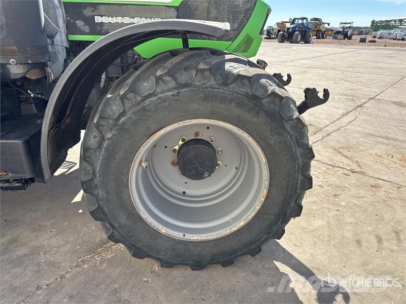 Deutz-Fahr Agrotron 6210 CSHIFT 4x4 Tracteur Agricole 4WD Tra Traktory