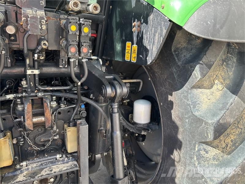 Deutz-Fahr Agrotron 6210 CSHIFT 4x4 Tracteur Agricole 4WD Tra Traktory