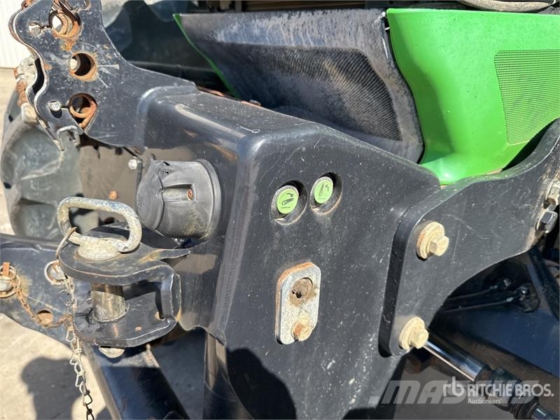 Deutz-Fahr Agrotron 6210 CSHIFT 4x4 Tracteur Agricole 4WD Tra Traktory