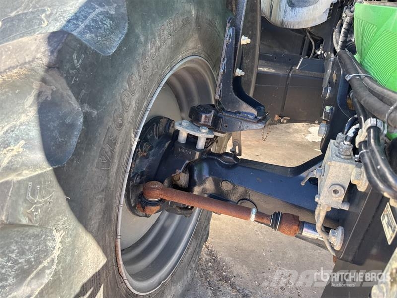 Deutz-Fahr Agrotron 6210 CSHIFT 4x4 Tracteur Agricole 4WD Tra Traktory