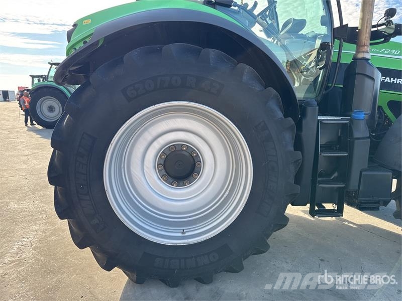 Deutz-Fahr Agrotron 7230TTV 4WD Tractor Trattori