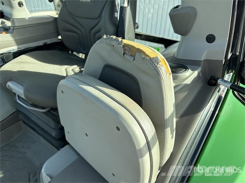 Deutz-Fahr Agrotron 7230TTV 4WD Tractor Trattori