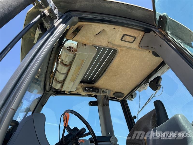 Deutz-Fahr Agrotron M620 4WD Tractor الجرارات