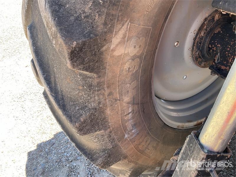 Deutz-Fahr Agrotron M620 4WD Tractor الجرارات