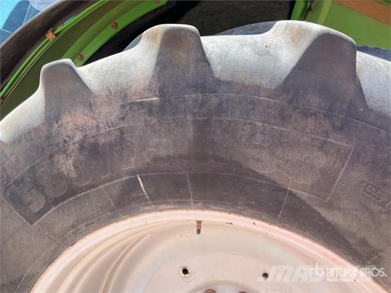 Deutz-Fahr Agrotron M620 4WD Tractor الجرارات