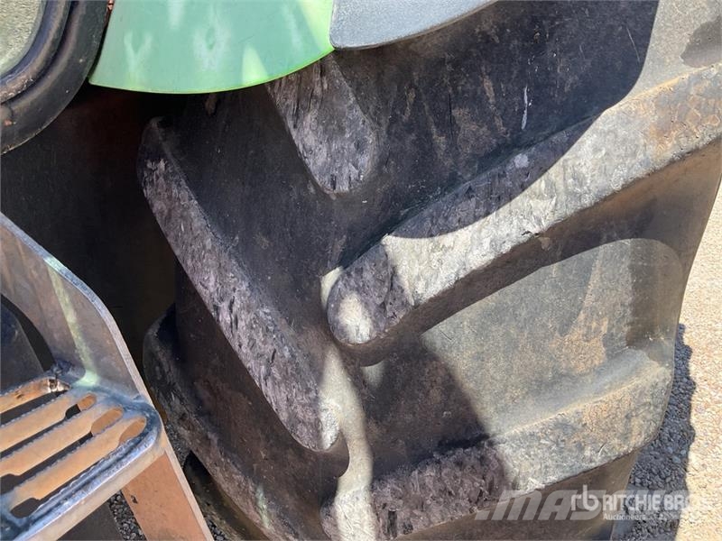 Deutz-Fahr Agrotron M620 4WD Tractor الجرارات
