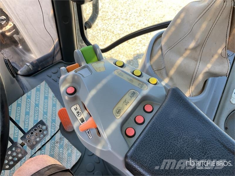 Deutz-Fahr Agrotron M620 4WD Tractor الجرارات
