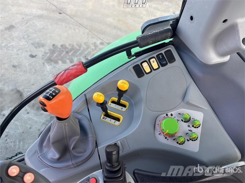 Deutz-Fahr Agrotron M625 Tracteur Agricole 4WD Tractor Traktorid