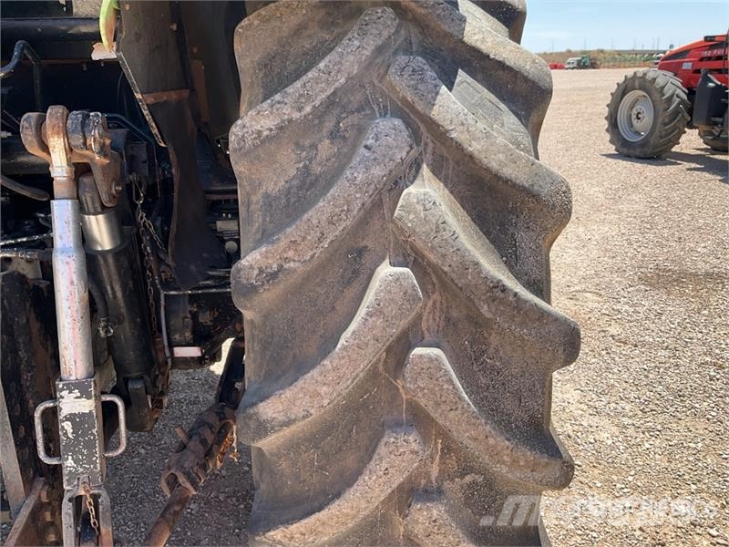 Deutz-Fahr Agrotron M620 4WD Tractor الجرارات