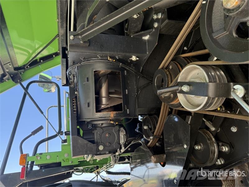 Deutz-Fahr C7205 Combine Harvester Kombájnok