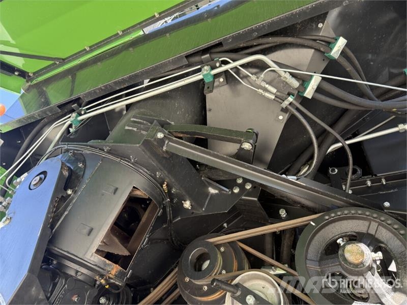 Deutz-Fahr C7205 Combine Harvester Kombájnok
