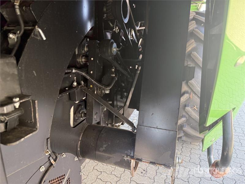 Deutz-Fahr C7205 Combine Harvester Kombájnok