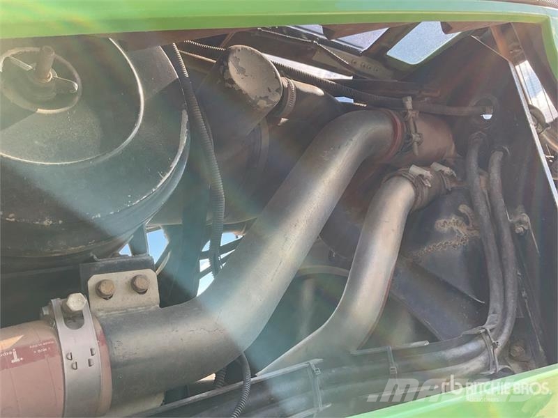 Deutz-Fahr L720 4WD Tractor Трактора