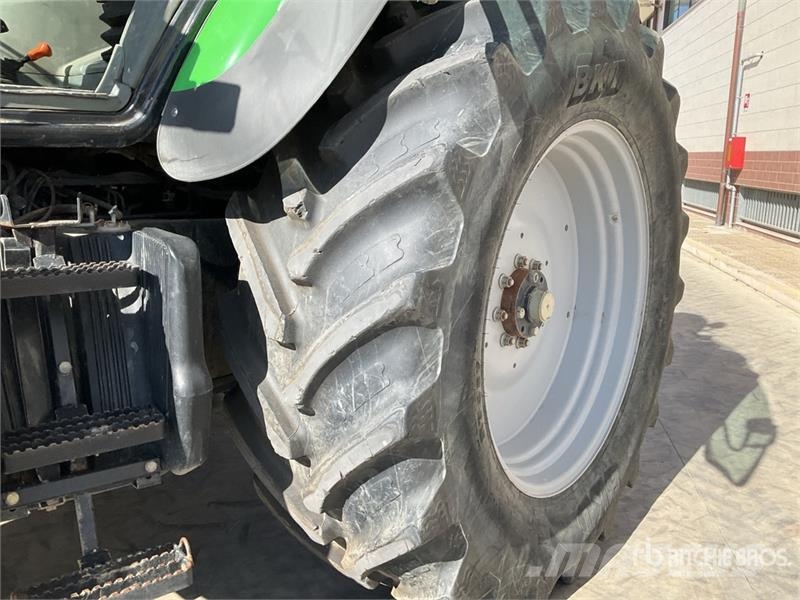 Deutz-Fahr L720 4WD Tractor Трактора