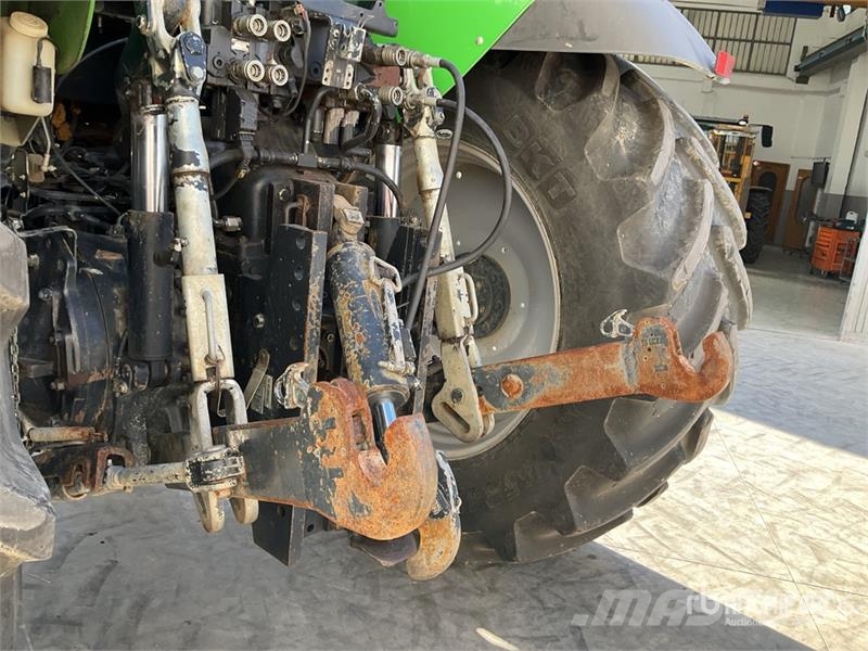 Deutz-Fahr L720 4WD Tractor Трактора