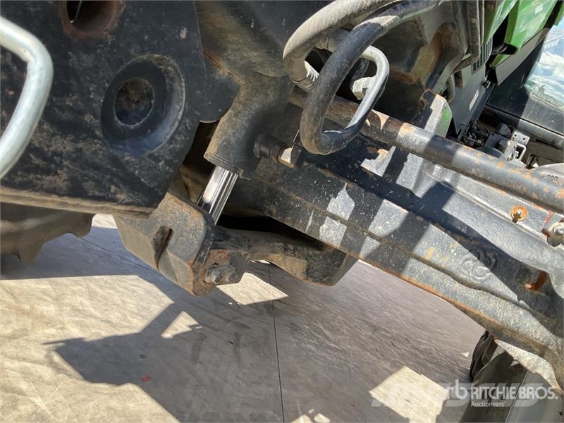 Deutz-Fahr L720 4WD Tractor Трактора