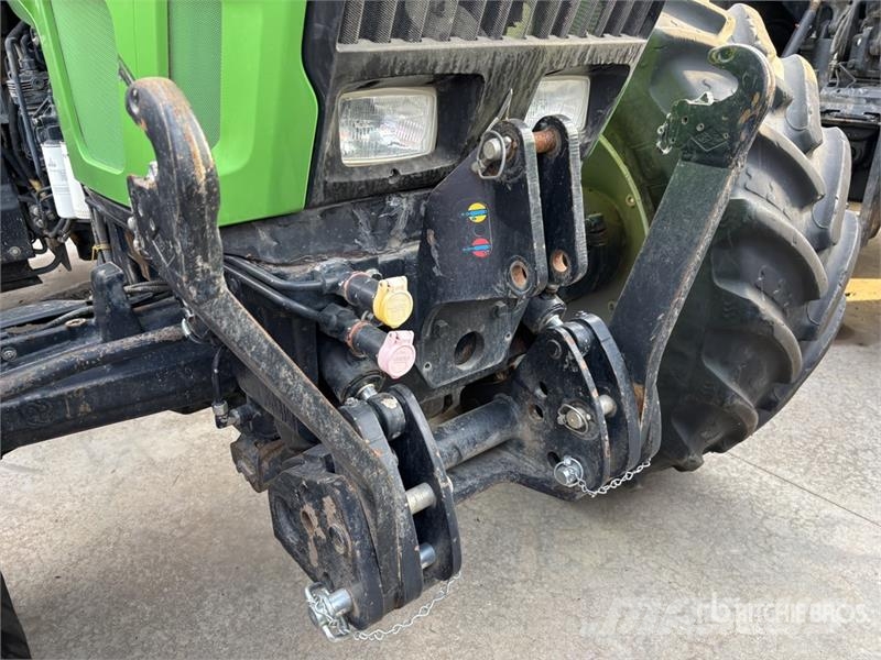 Deutz-Fahr L720 4WD Tractor Трактори