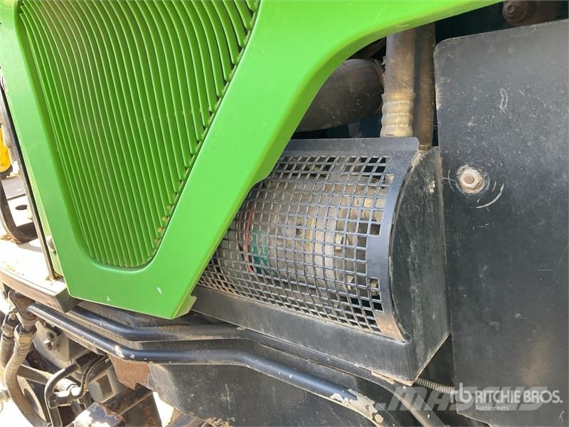 Deutz-Fahr L720 4WD Tractor Трактора