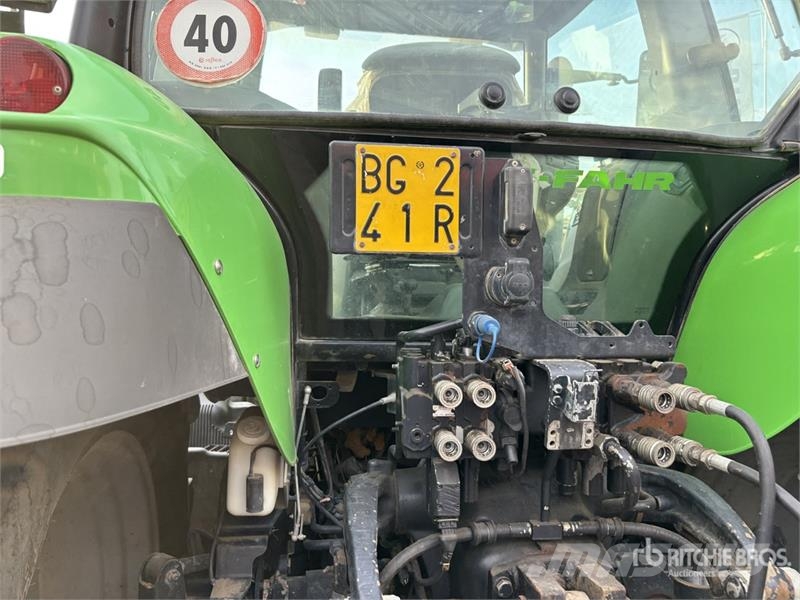 Deutz-Fahr L720 4WD Tractor Трактори