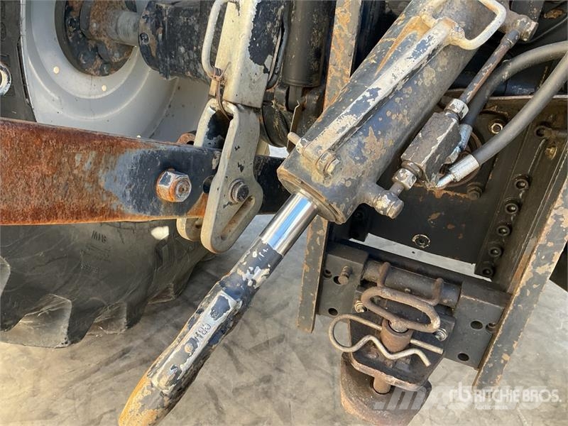 Deutz-Fahr L720 4WD Tractor Трактора