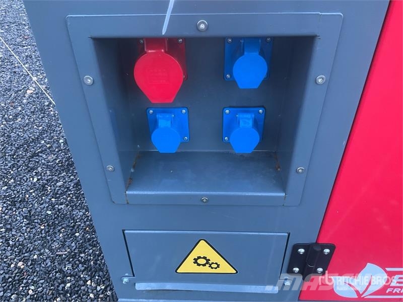 Devol VG-R30 Diesel 30KW Generator Set Naftové generátory