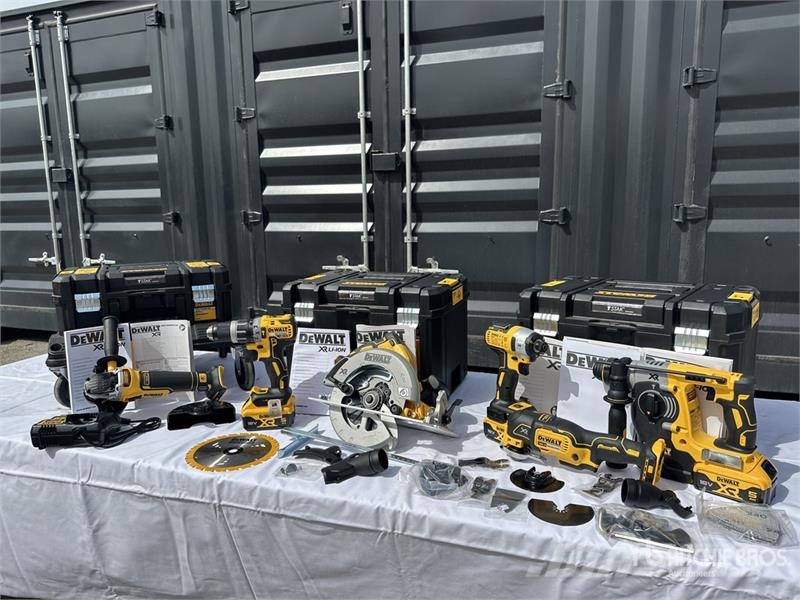 DeWalt DCK685P3T Qty of Equipment Ďalšie komponenty