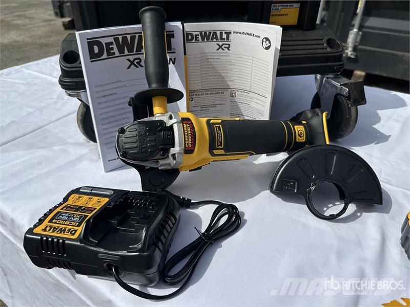 DeWalt DCK685P3T Qty of Equipment Ďalšie komponenty