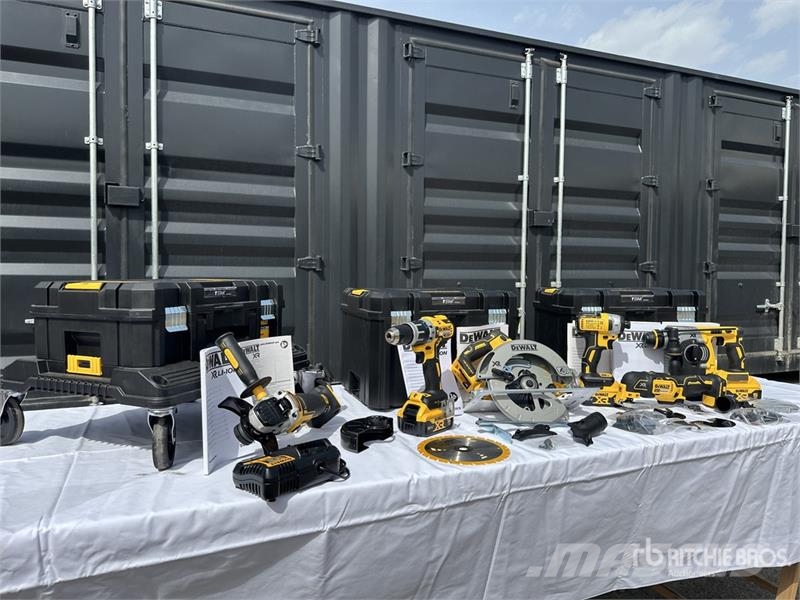 DeWalt DCK685P3T Qty of Equipment Ďalšie komponenty