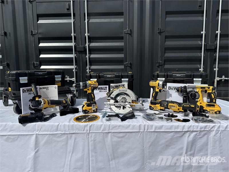 DeWalt DCK685P3T Qty of Equipment Ďalšie komponenty