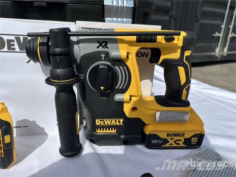 DeWalt DCK685P3T Qty of Equipment Ďalšie komponenty