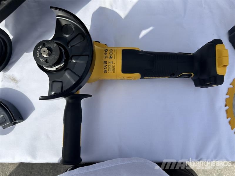 DeWalt DCK685P3T Qty of Equipment Ďalšie komponenty