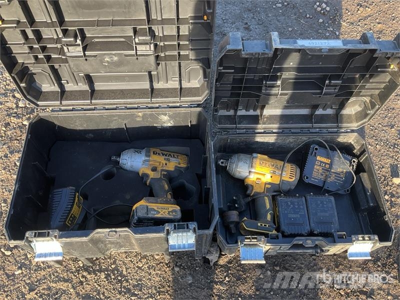 DeWalt of (2) Dewalt Cordless Hand Tools Drugi deli