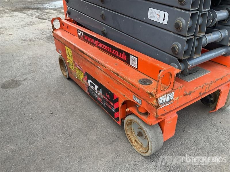 Dingli DL0607 Electric Scissor Lift رافعات مقصية الشكل