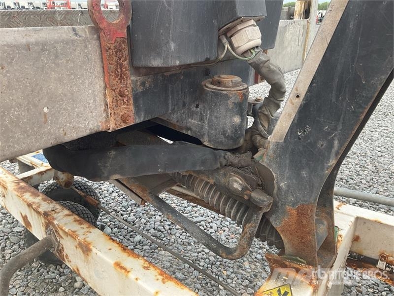 Dino 135TB Towable Lift Pótkocsira szerelt emelők és állványok