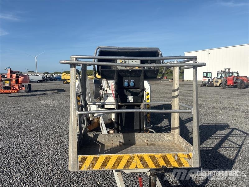 Dino 180XT Towable Lift Vlečne dvižne ploščadi