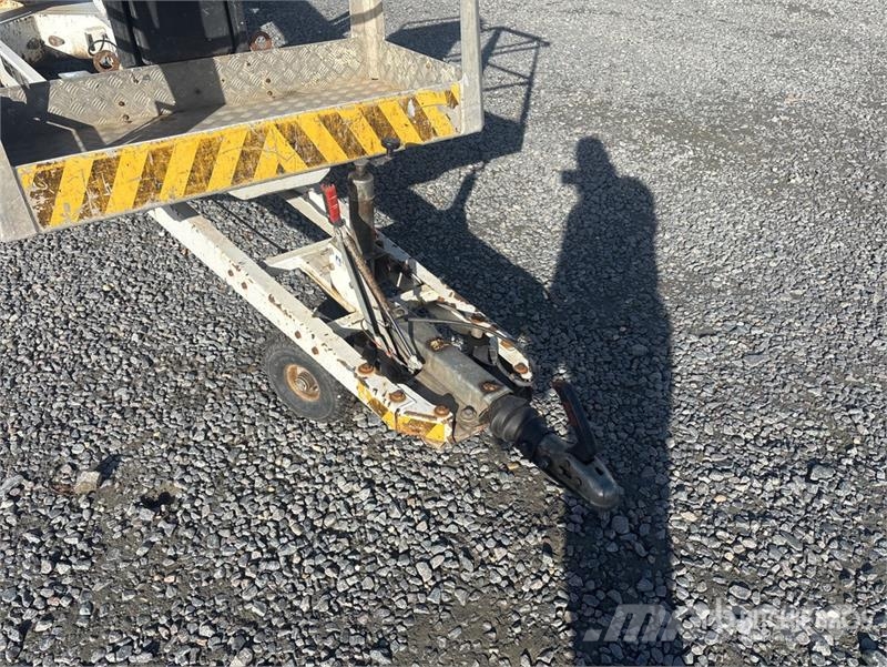 Dino 180XT Towable Lift Vlečne dvižne ploščadi