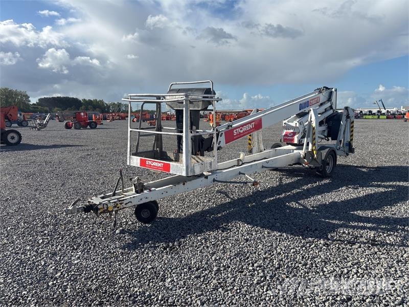Dino 210XT Towable Lift Вишки-причепи