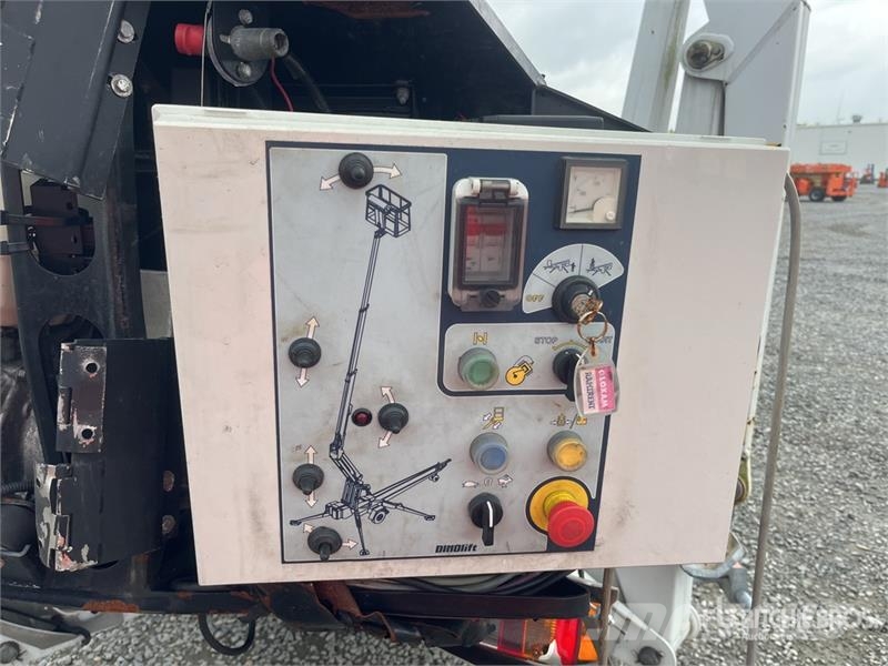 Dino 260XTD Towable Lift (Inoperable) Järelveetavad korvtõstukid