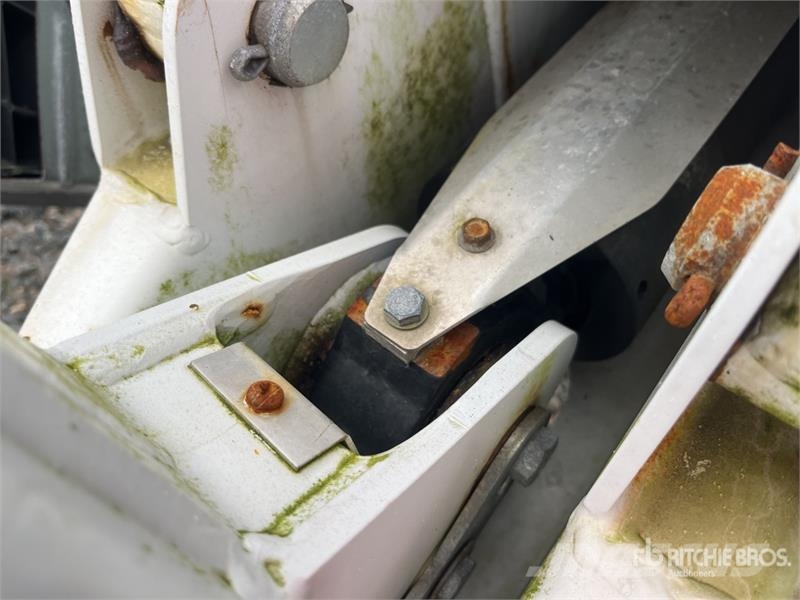 Dino 260XTD Towable Lift (Inoperable) Järelveetavad korvtõstukid