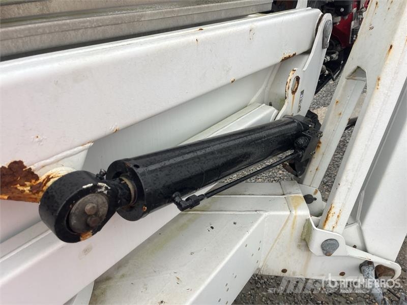 Dino 260XTD Towable Lift (Inoperable) Järelveetavad korvtõstukid