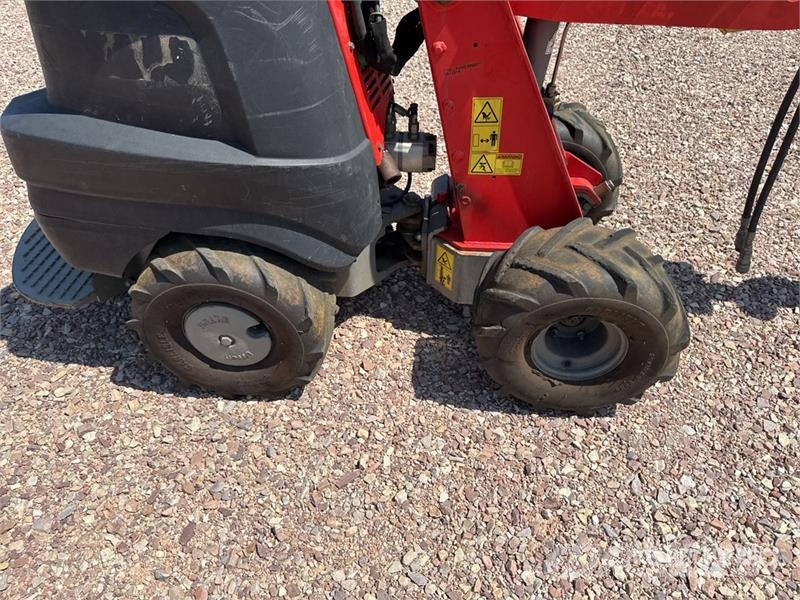 Ditch Witch Porteur Multi-Outils Multi Tools Carrier Ride On ( معدات البناء - غير ذلك